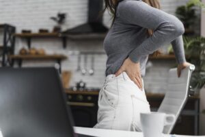 Cosa nasconde la nostra postura e che relazione ha con i dolori (presenti, passati e futuri)