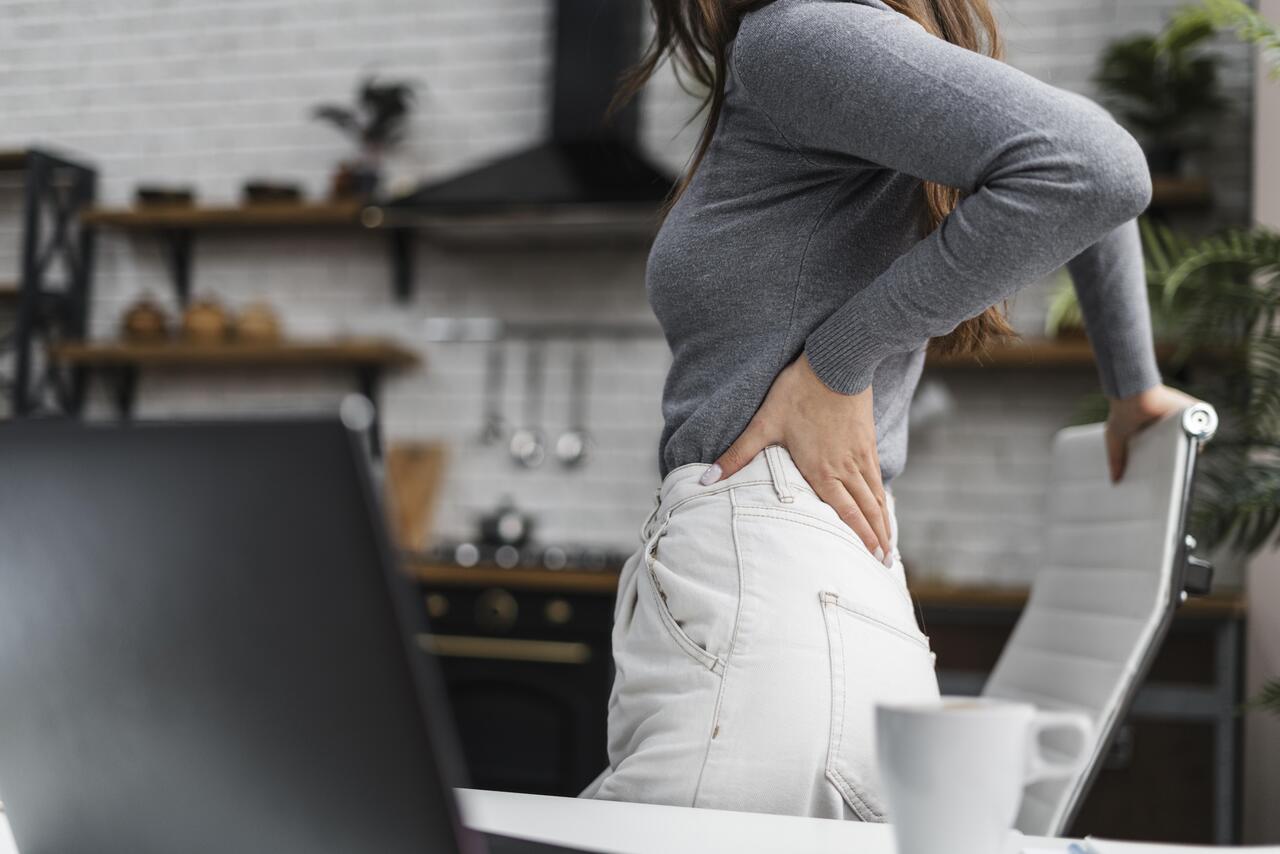 Cosa nasconde la nostra postura e che relazione ha con i dolori (presenti, passati e futuri)
